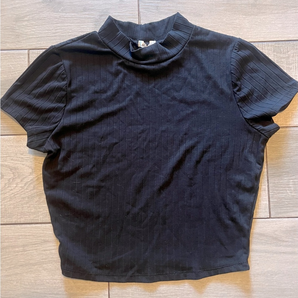 🖤 5/$10 NEW INVENTORY black crop top